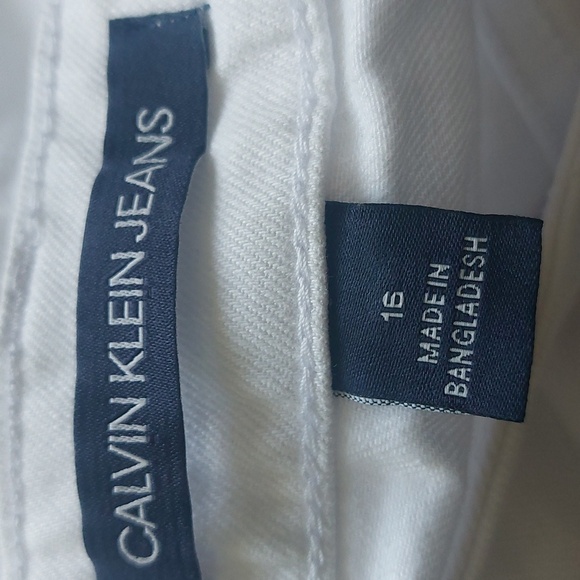 Calvin Klein Jeans mini skirt, size 16, great condition - Picture 9 of 9